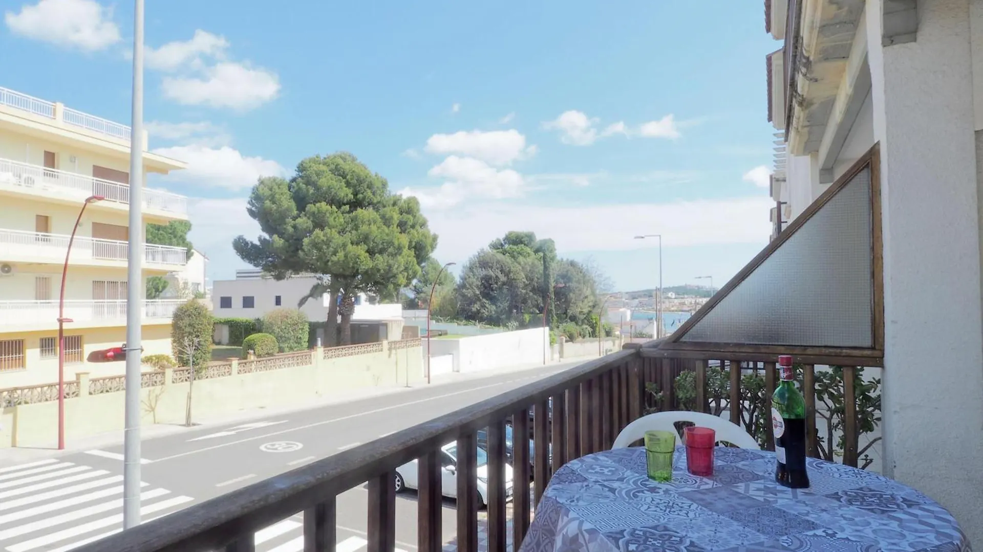 Apartment Apartamento L'Escala, 2 Dormitorios, 4 Personas - Es-325-9 Torroella De Montgri Spain