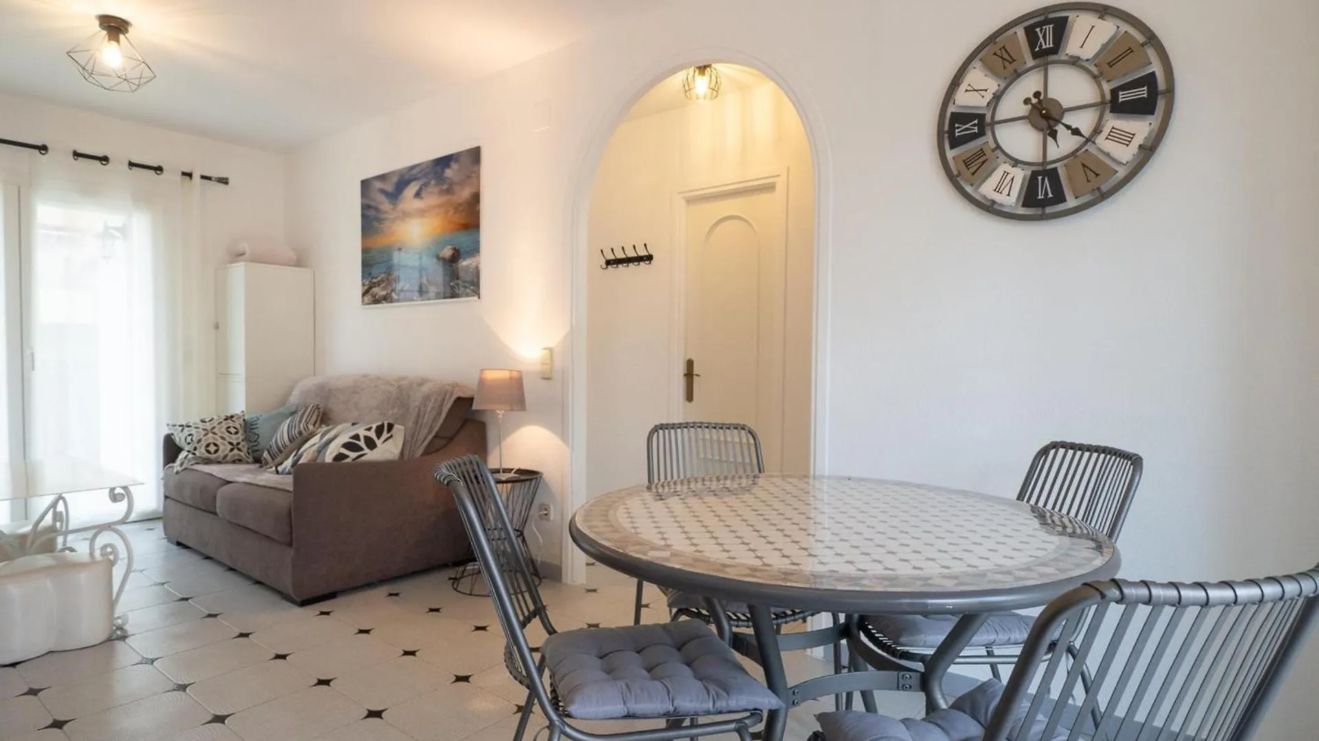 Apartamento L'Escala, 2 Dormitorios, 4 Personas - Es-325-9 Torroella De Montgri 0*,